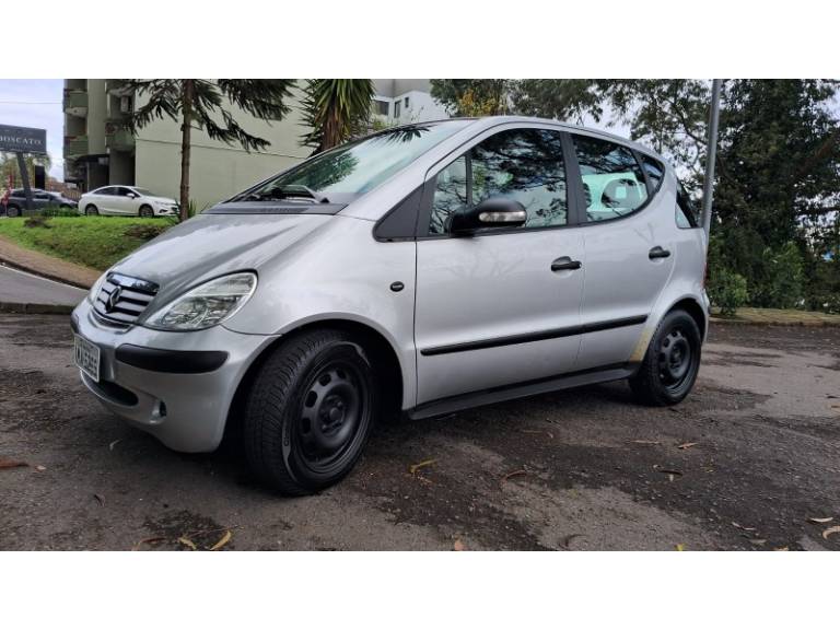 MERCEDES-BENZ - A 160 - 2004/2005 - Prata - R$ 21.900,00