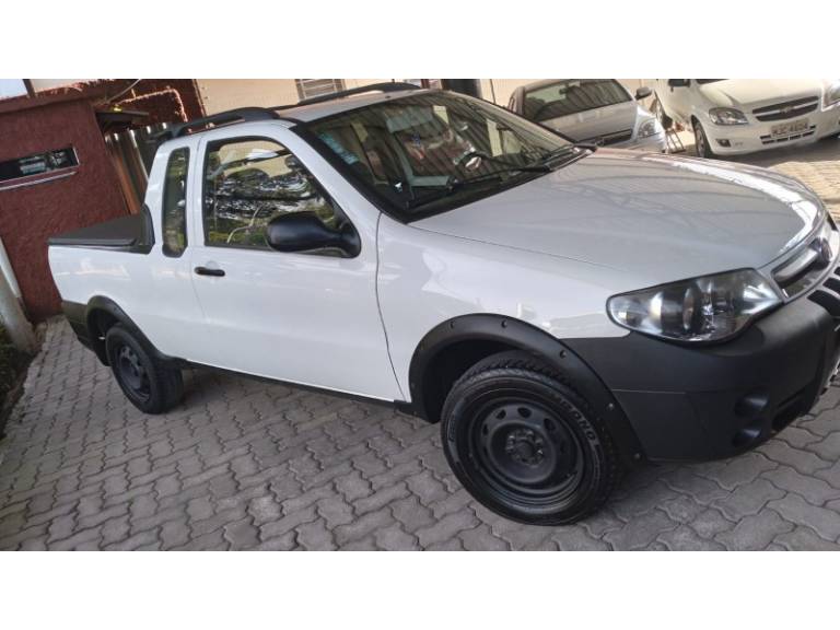 FIAT - STRADA - 2012/2012 - Branca - R$ 44.900,00