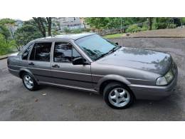 VOLKSWAGEN - SANTANA - 1996/1996 - Bege - R$ 18.900,00