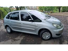CITROËN - XSARA PICASSO - 2010/2011 - Prata - R$ 25.900,00