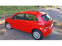 VOLKSWAGEN - GOL - 2013/2014 - Vermelha - R$ 32.900,00