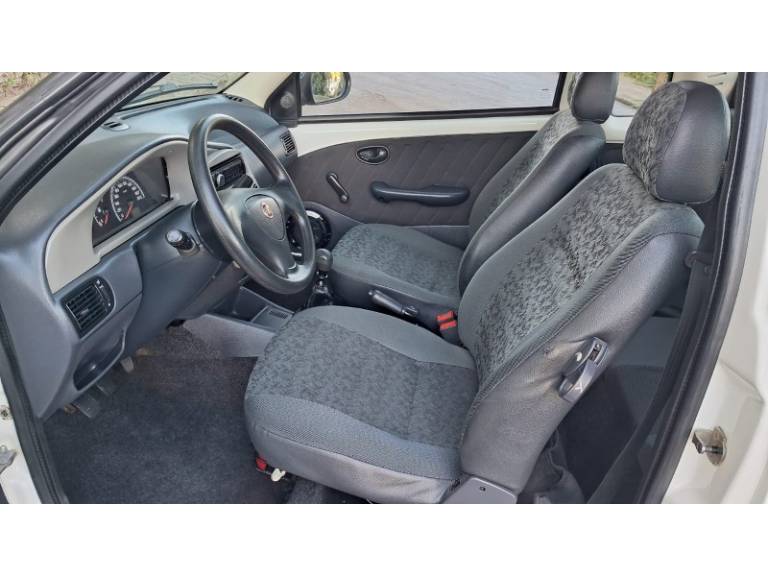 FIAT - STRADA - 2012/2012 - Branca - R$ 44.900,00