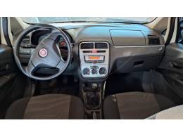 FIAT - PUNTO - 2011/2012 - Branca - R$ 34.900,00