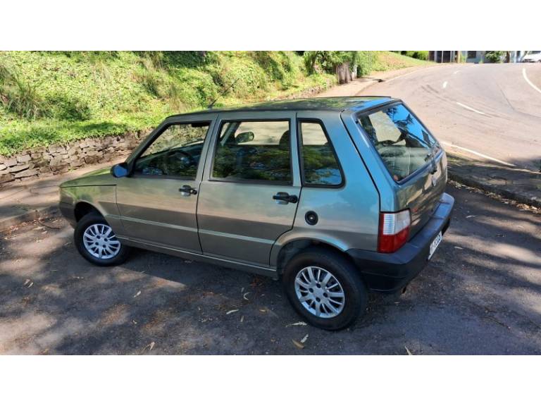 FIAT - UNO - 2007/2008 - Cinza - R$ 26.900,00