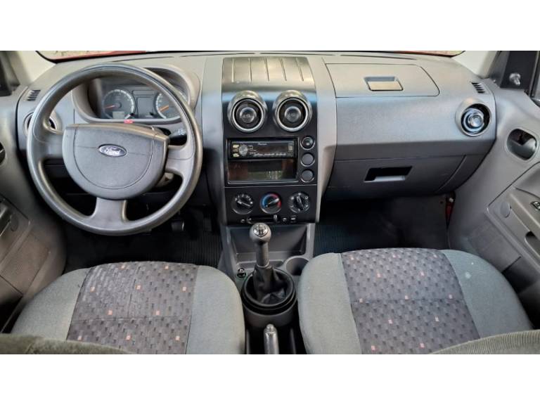 FORD - ECOSPORT - 2003/2004 - Vermelha - R$ 26.900,00