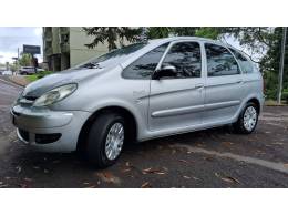CITROËN - XSARA PICASSO - 2010/2011 - Prata - R$ 25.900,00
