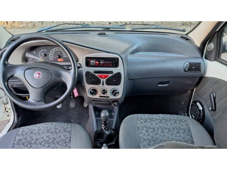 FIAT - STRADA - 2012/2012 - Branca - R$ 44.900,00