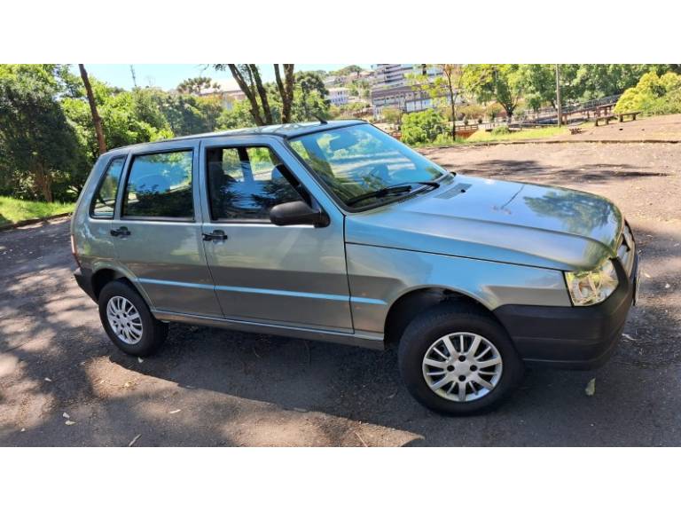 FIAT - UNO - 2007/2008 - Cinza - R$ 26.900,00
