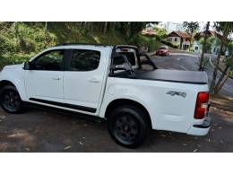 CHEVROLET - S10 - 2013/2013 - Branca - R$ 105.900,00