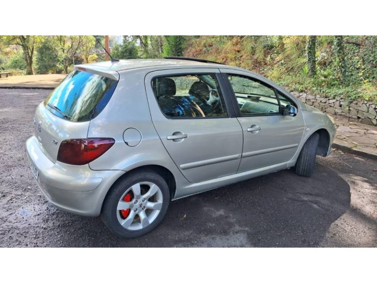 PEUGEOT - 307 - 2009/2010 - Prata - R$ 28.900,00
