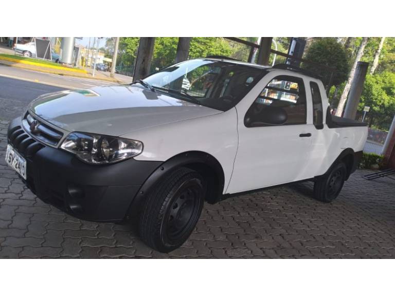 FIAT - STRADA - 2012/2012 - Branca - R$ 44.900,00