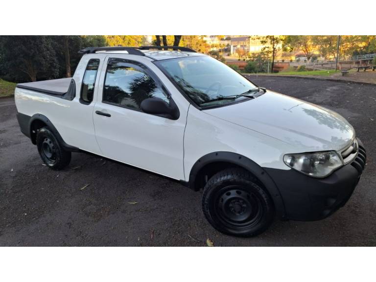 FIAT - STRADA - 2012/2012 - Branca - R$ 44.900,00