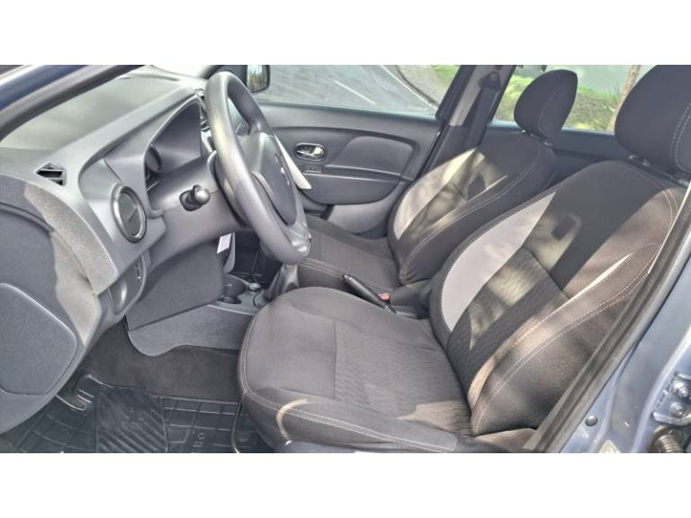 RENAULT - SANDERO - 2018/2019 - Cinza - R$ 45.900,00